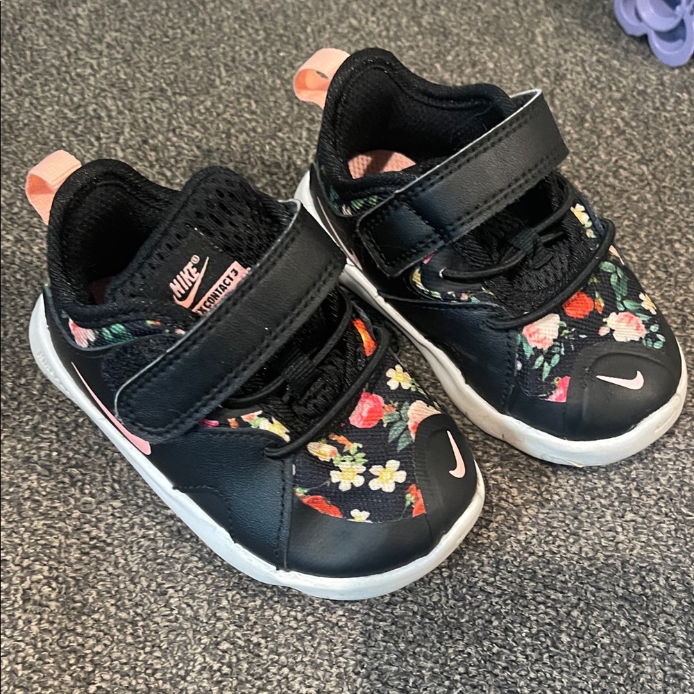 Nike Kids Black Floral Sneakers